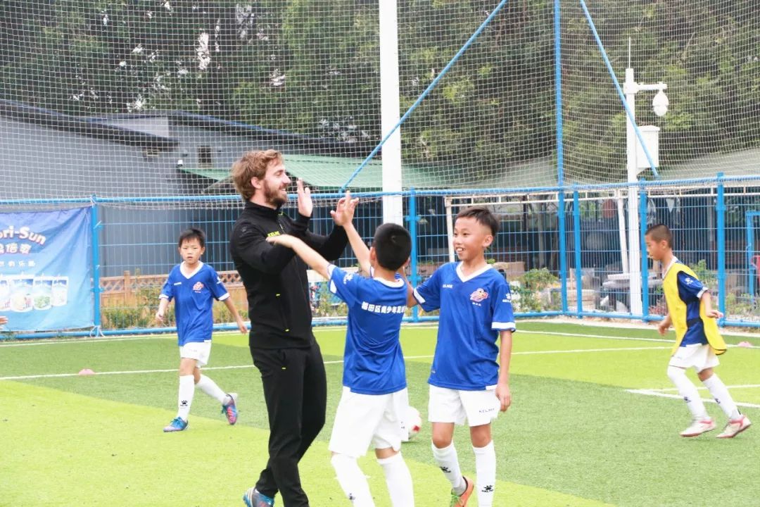 盐田一对一外教选哪家机构_深圳盐田外国学校如何_盐田区外国语学校老师