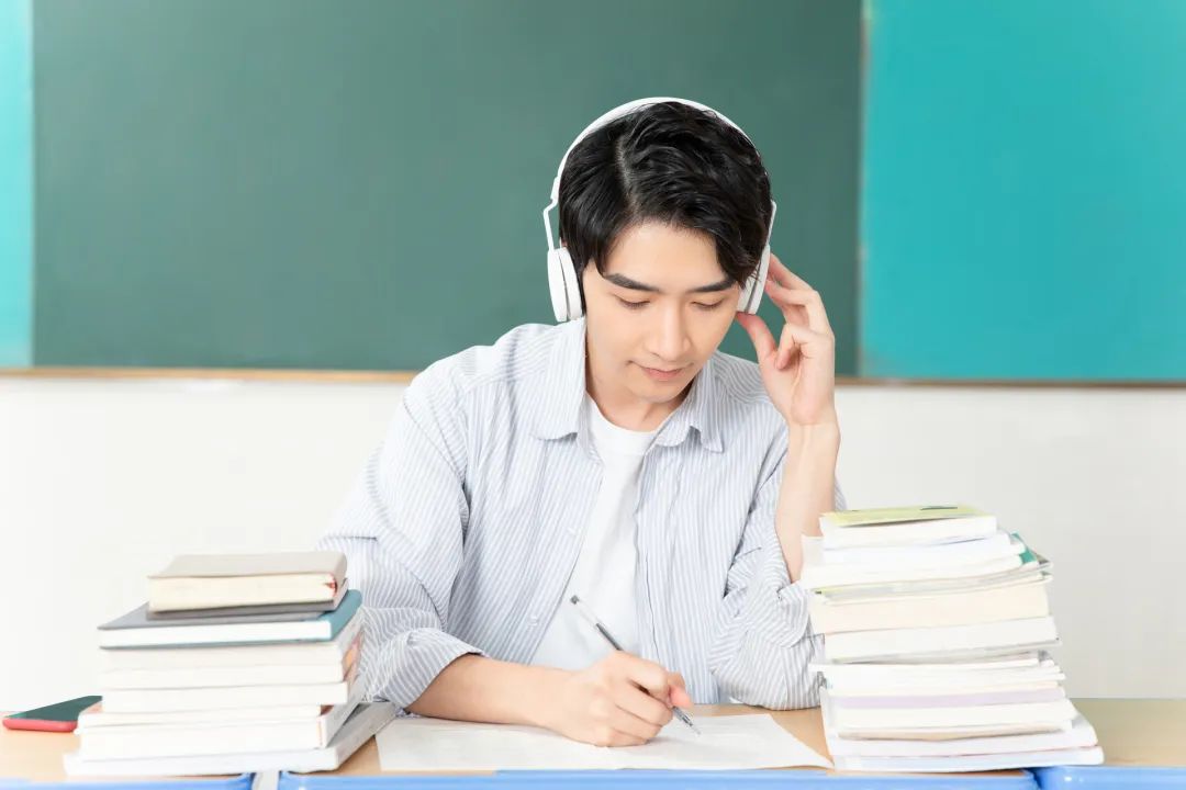 雅思托福的区别_雅思托福培训_托福和雅思