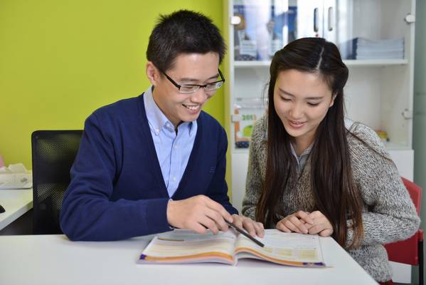 多大孩子适合外教英语一对一_几岁适合学外语_外教英语适合几岁孩子