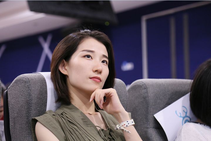 沈阳外教推荐女老师聘_沈阳外教课哪家好_沈阳女外教一对一推荐老师