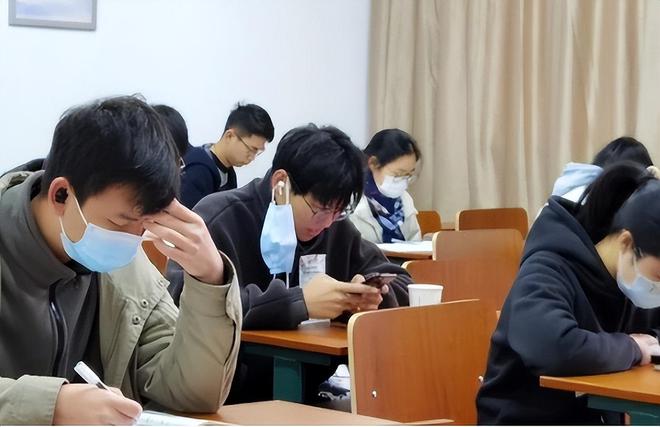 考研人数下降优势_考研英语难吗_考研心态调整