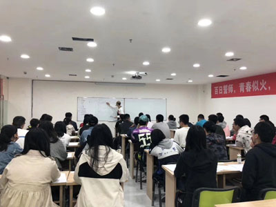 暑假英语集训老师收费_生补习哪里最好