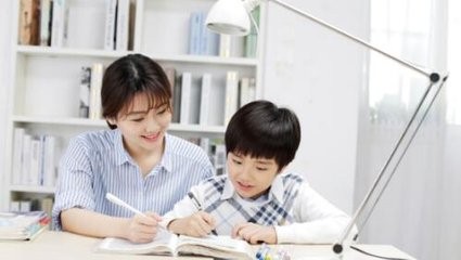 家教收费标准_艺术课程家教费用_幼家教一对一外教