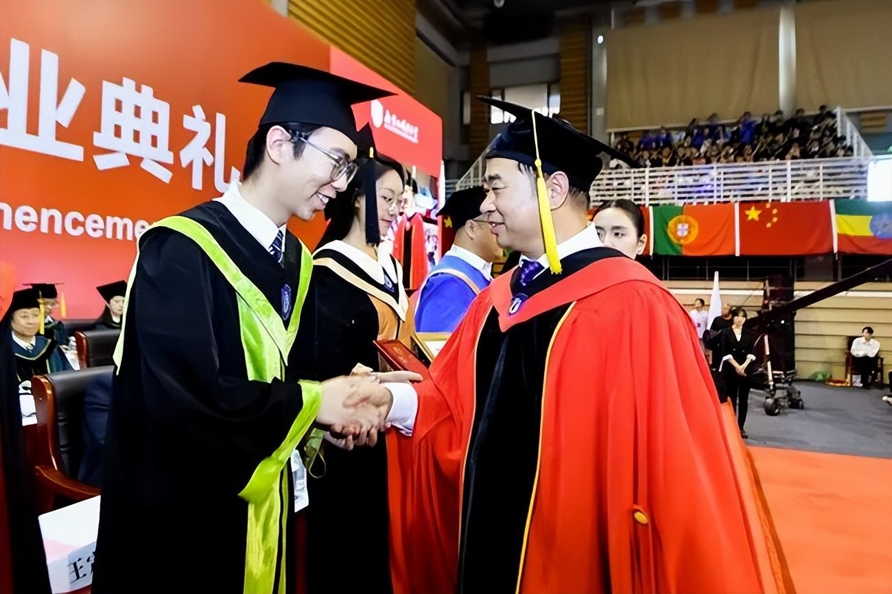 北京外国语大学2024届毕业典礼_北京外国语大学英语学院_北外2024毕业典礼直播