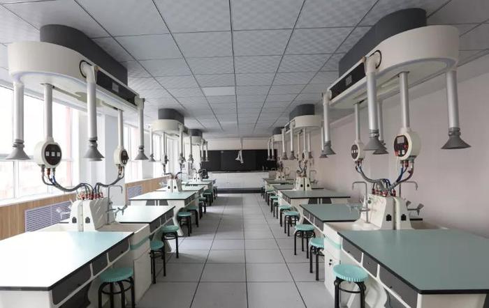  宝鸡市十二区县生 _宝鸡智博学校 九年一贯制寄宿学校 _一对一外教宝鸡