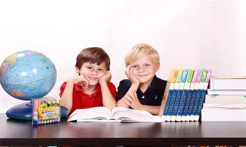 **学英语app推荐_外教英语一对一 软件哪个好_外教一对一英语学习平台