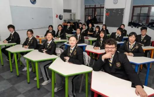 天津国际学校学费_西青外教英语一对一老师是谁_天津国际学校生一览表