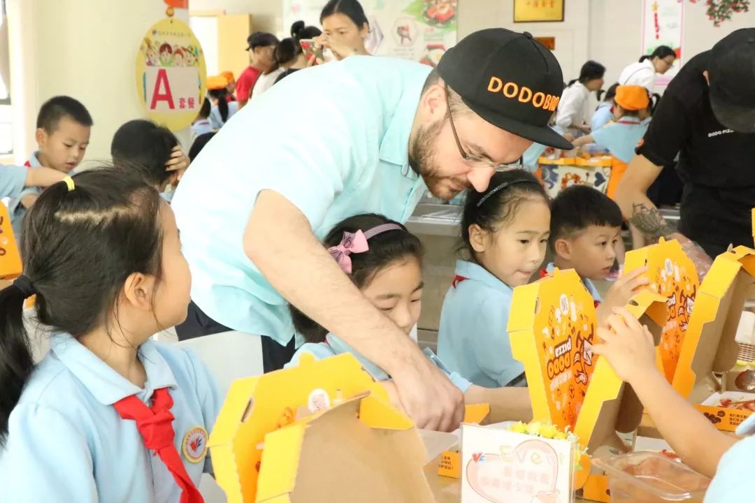 滨江国际化学校_杭州国际化示范校_杭州外教口语一对一培训班有哪些
